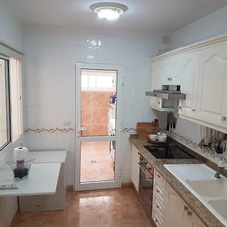 Roque Conde 4 With Private Pool, Large Terrace, Sea-view, Wifi, Bbq, Dishwasher, Garage, Sat-tv Costa Adeje (Tenerife)
