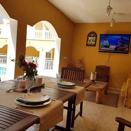 Vila Roque Conde 4 With Private Pool, Large Terrace, Sea-view, Wifi, Bbq, Dishwasher, Garage, Sat-tv *