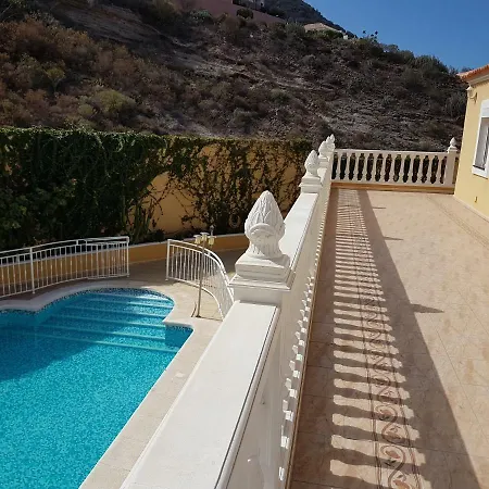 Roque Conde 4 With Private Pool, Large Terrace, Sea-view, Wifi, Bbq, Dishwasher, Garage, Sat-tv Costa Adeje (Tenerife)